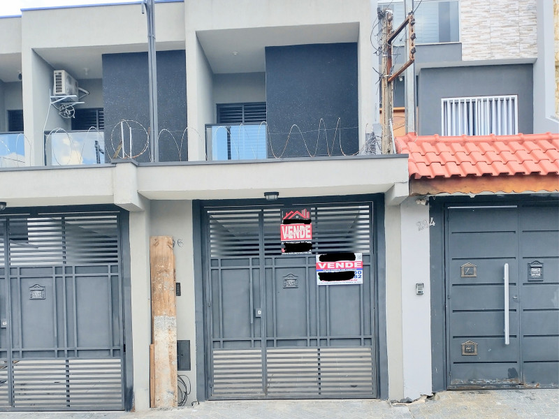 SOBRADO NOVO À VENDA ARTUR ALVIM